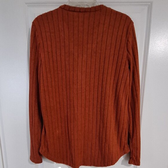 Temu Plush Ribbed Modern Henley - Never Worn - Picture 2 of 3